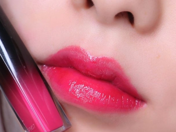 持久力超驚人！ Lancome 推出「絕對完美水唇釉」，秀智命定色大公開！