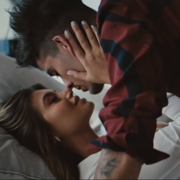 戒不了這一味？Zayn 情傷後首發 MV〈Let Me〉女主激似 Gigi　床上調情嘲諷意味濃！