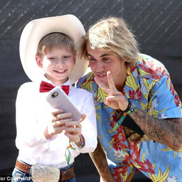 小賈斯汀在 Coachella 目睹惡漢掐著一名女子　奮勇上前狠揍一拳助人解圍！