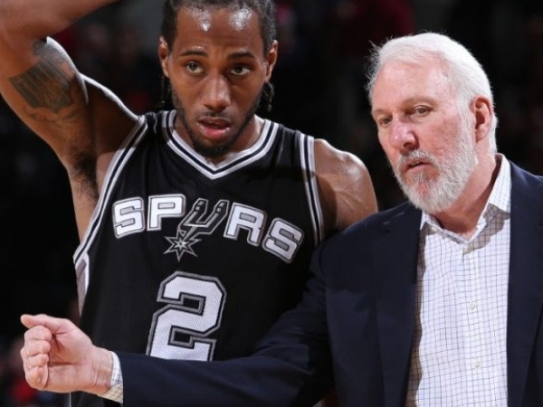 當 NBA 教練會煩嗎？波波：坐包機吃大餐、在最前排免費看球，這種工作太爽了！