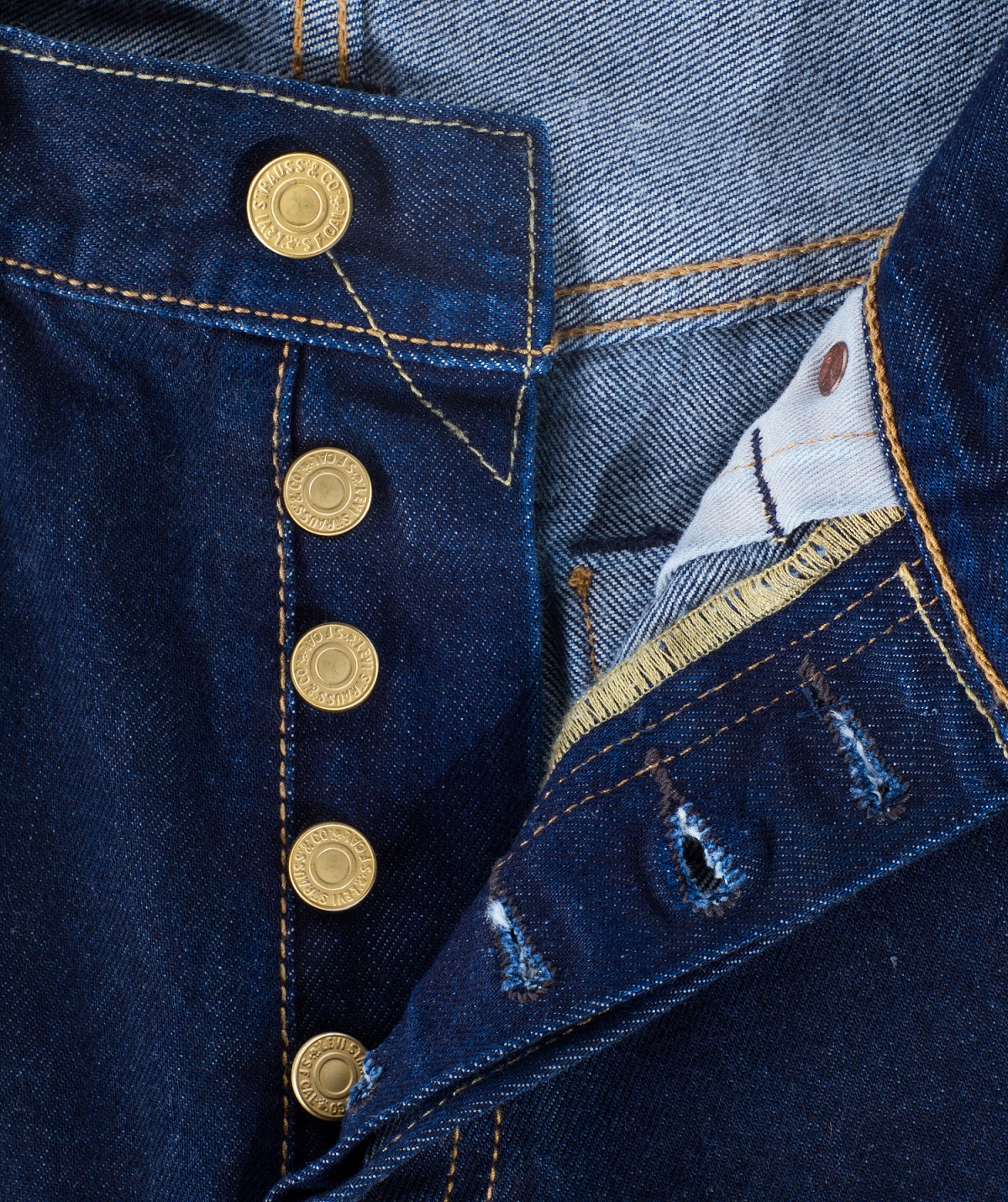 全球歡慶LEVI’S® 501® DAY！ 經典排釦再創新貌，限量致敬第一條牛仔褲誕生145周年