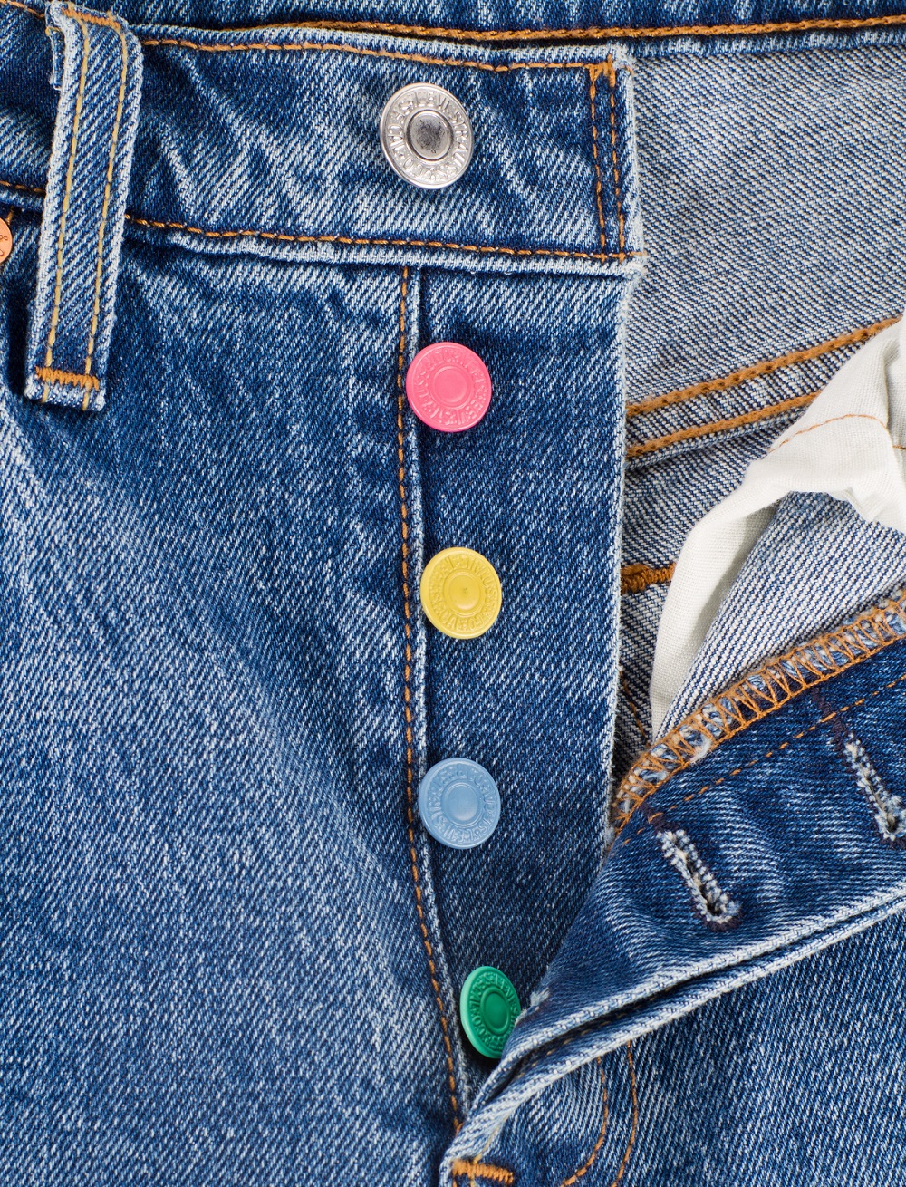 全球歡慶LEVI’S® 501® DAY！ 經典排釦再創新貌，限量致敬第一條牛仔褲誕生145周年