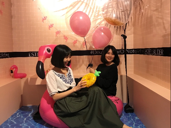 網美最 IN 打卡新熱點！「雅詩蘭黛粉底遊樂園」，假日揪姊妹拍一波