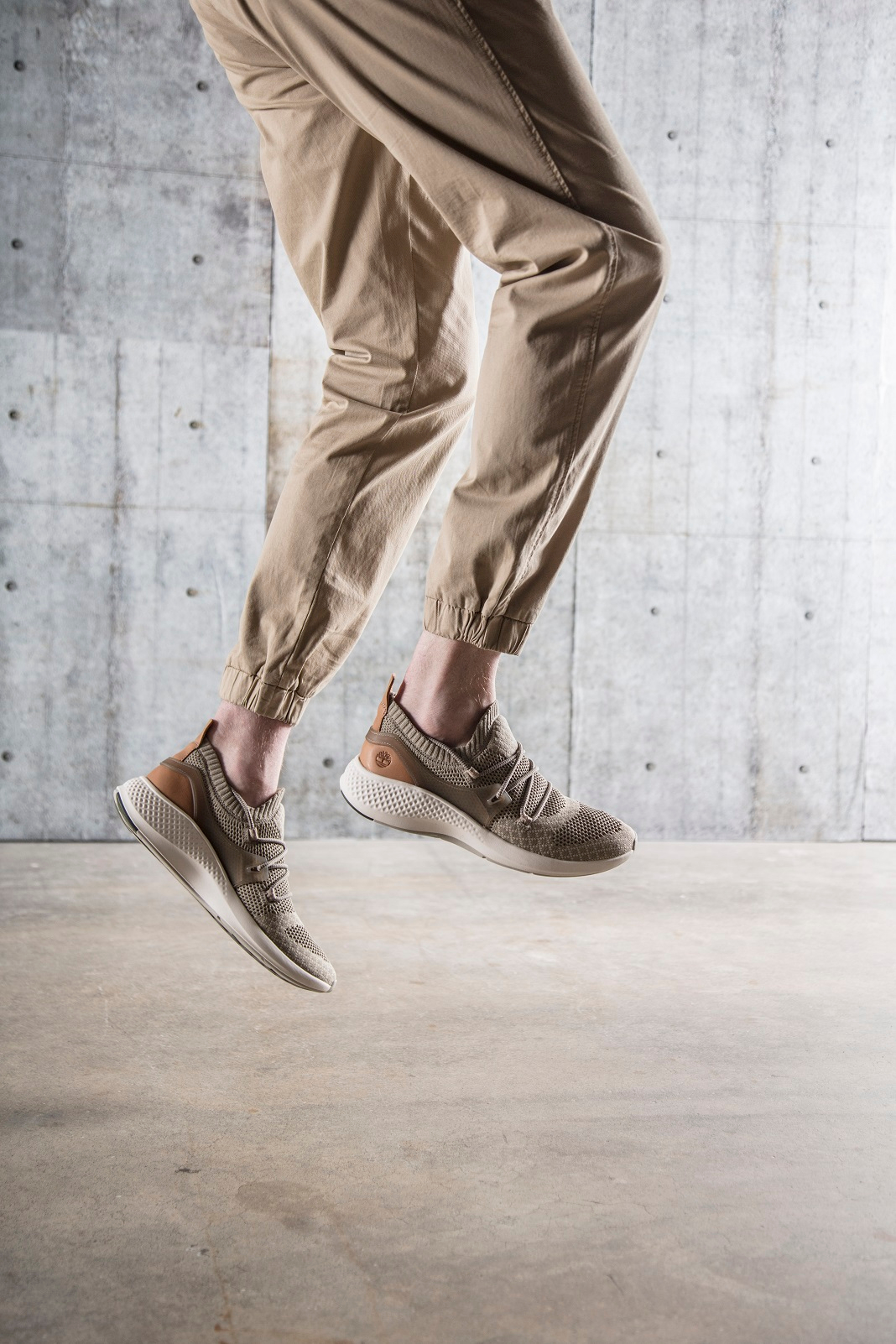 Timberland 推出全新 Flyroam 飛型鞋,獨家空氣力學讓行走更舒適