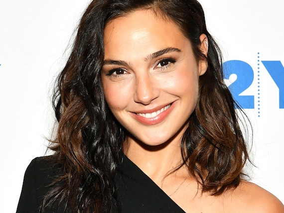 Gal Gadot 的肌肉鍛煉組合絕密曝光！今個夏天要練腹肌或馬甲線就靠它了！