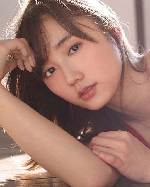【野生抓正妹❤】有美乳又有大長腿!日本療癒系女神鈴木友菜
