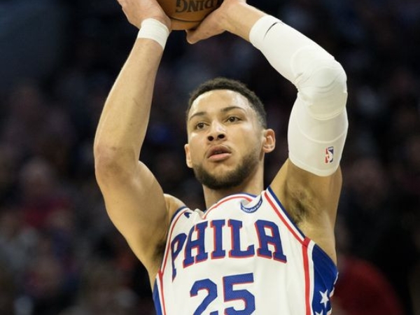 「假菜鳥」再度引爆！Ben Simmons「不會投 3 分」成戰犯　球迷狂酸：根本不該爭奪新人王！
