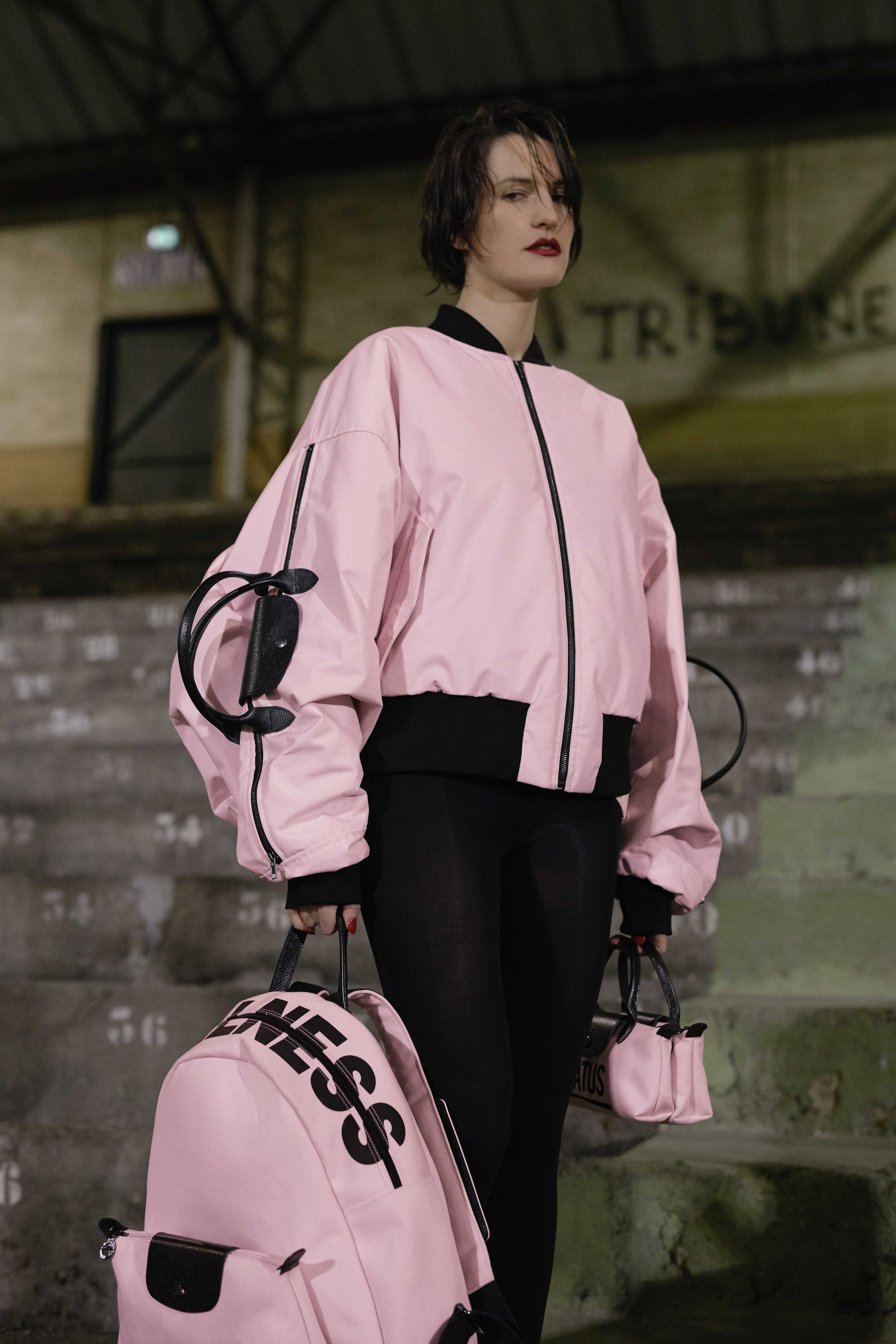 「Longchamp by Shayne Oliver 聯名系列」解構變形 Longchamp 經典 Le Pliage 手袋　賦予「旅行」無限可能！