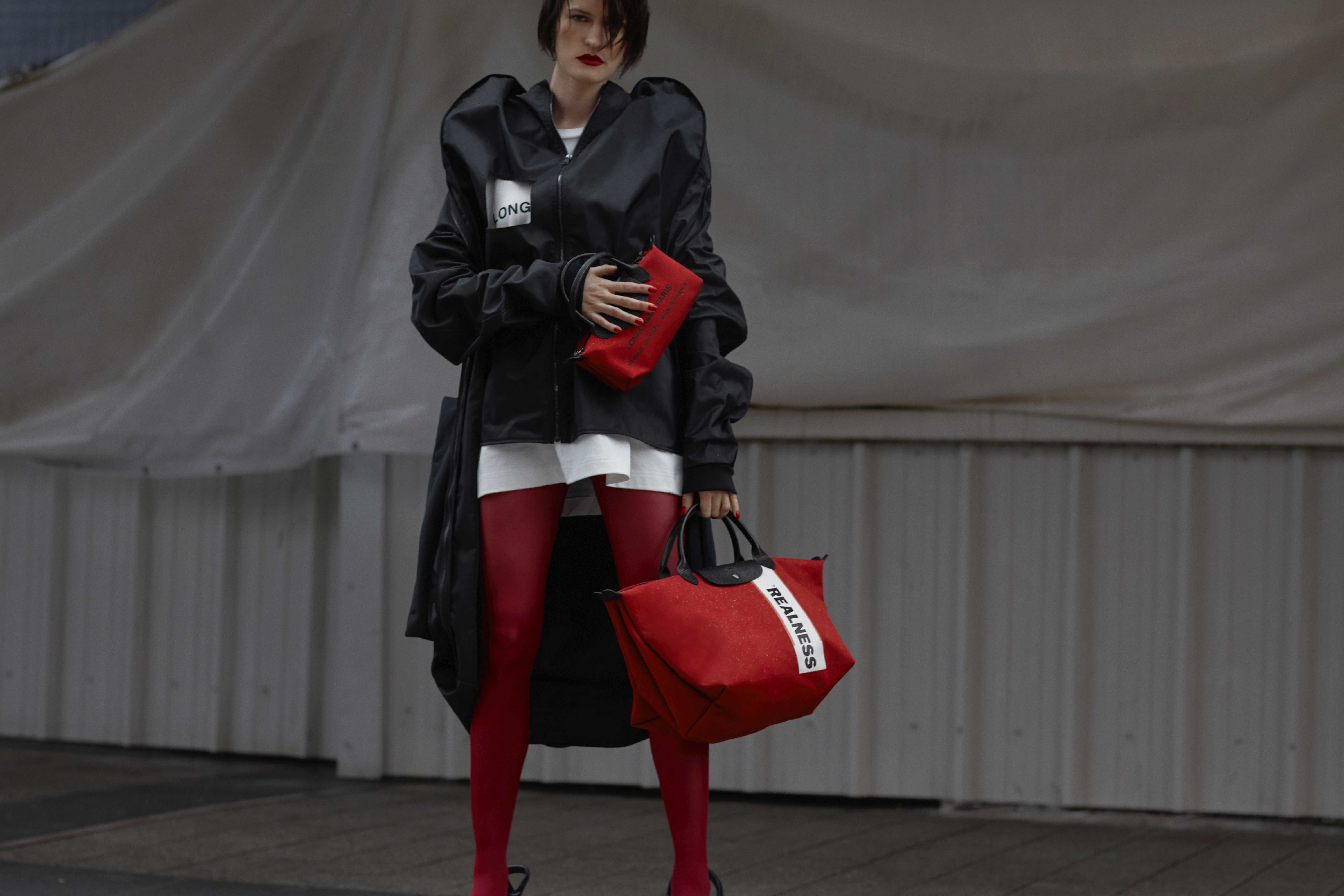 「Longchamp by Shayne Oliver 聯名系列」解構變形 Longchamp 經典 Le Pliage 手袋 賦予「旅行」無限可能!