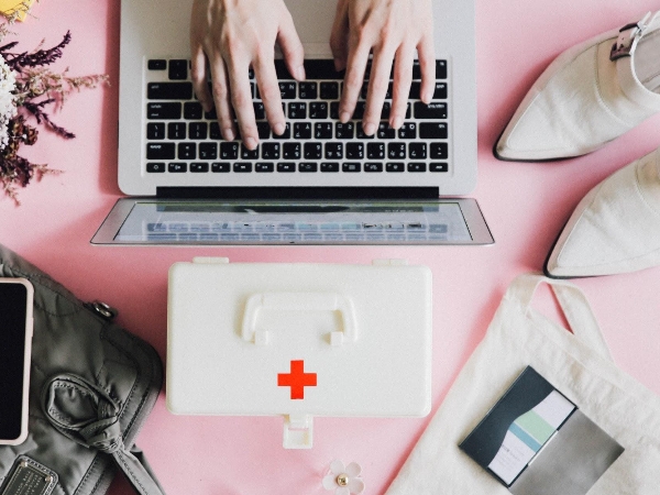 【嫑嫑的急救配備】職場急救包：First Aid 裡面需要這些東西，優雅面對突發狀況！