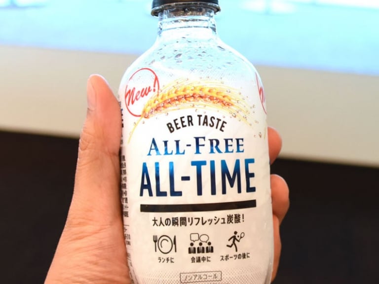 日本人是有多愛「透明」？Suntory 推出上班喝也 OK 的「無酒精透明啤酒」