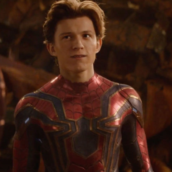 〔復仇者聯盟〕湯姆荷蘭不小心透露「蜘蛛人」化成灰燼的去向　班奈狄克嚇到趕緊摀住他的嘴！