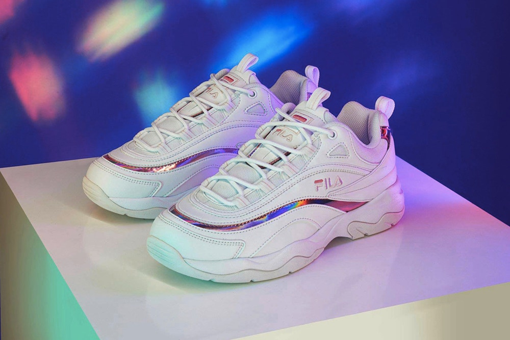 搶攻千萬少女心！ FILA Ray 全新「霓虹粉」配色登場將續搶購熱潮！