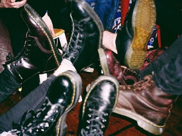 獨家專訪！JUKSY 前進 Dr.Martens 英國總部＃解密 Dr.Martens「如何打著一手好牌」在球鞋海中仍銷售開紅盤！