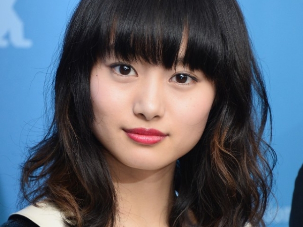 先前還演過真人版毛利蘭！帶你認識《死侍 2》飾演雪緒的日本女星「忽那汐里」！