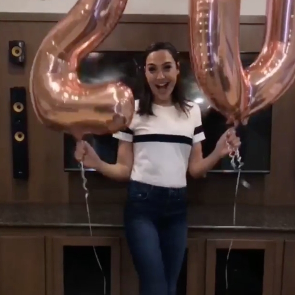 蓋兒加朵 IG 粉絲突破兩千萬人！浴袍熱舞影片超性感