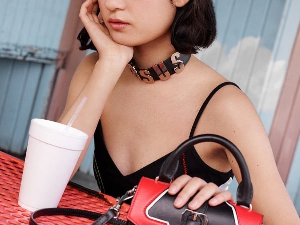 〔最佳旅扮〕Versus Versace 最新 Buckle 系列包款將陪伴你整個夏季旅程 #從白天到夜晚都神好搭！