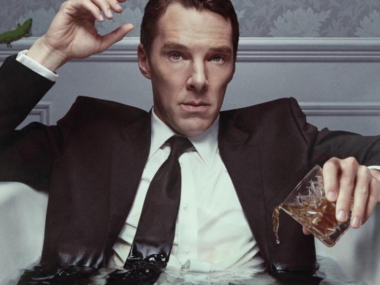 棄當英倫紳士！花花公子造型的 Benedict Cumberbatch 同樣吸引…