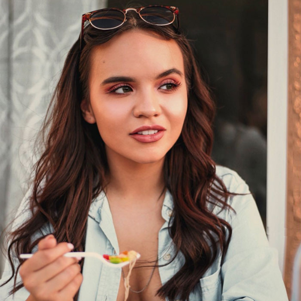 蜘蛛人女鐵粉超用心！重現新一代小鮮肉湯姆荷蘭照片