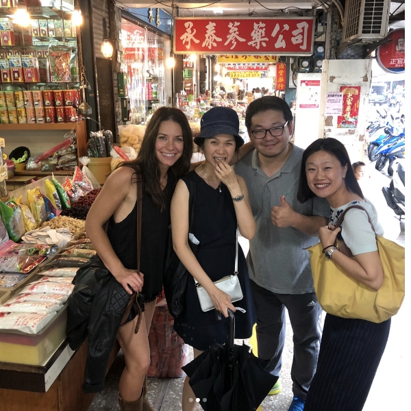 「黃蜂女」伊凡潔琳莉莉被台灣美食征服，IG 最愛台灣這個美食！