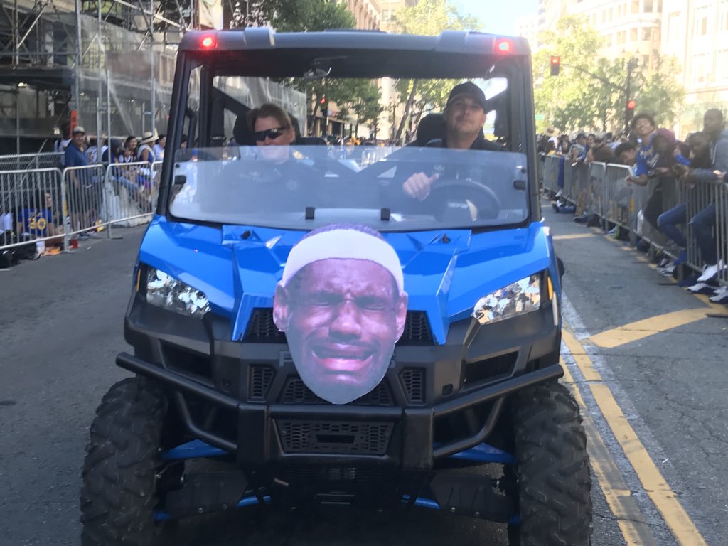 波士頓塞爾提克有意招攬詹皇，前隊友厄文這樣說