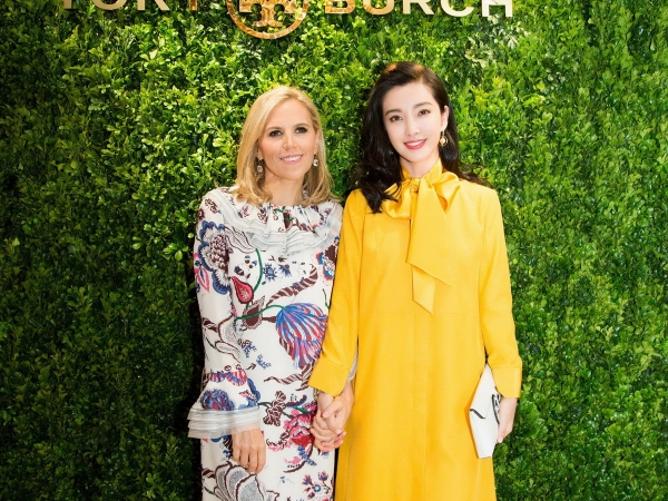 Tory Burch 2018早秋系列，名人穿搭-藝人Ella 及李冰冰！