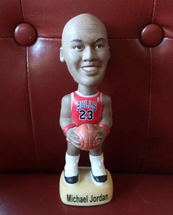 喬丹變白人、大鬍子燙玉米鬚?盤點「史上最糟糕 NBA 球員玩偶」 絕對讓你笑到不行!