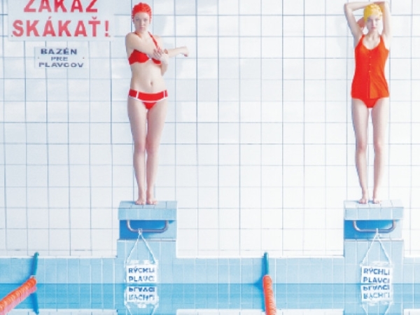 瑪麗亞‧斯拉波娃「Swimming Pool」亞洲首展在台灣　早鳥集資上線中