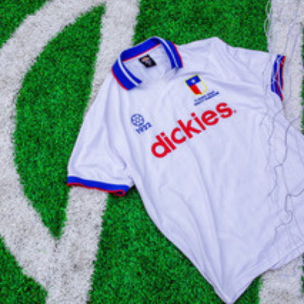 〔2018世足賽〕Dickies 攜手 Umbro 推出「世足限定」商品，同時還將舉辦三人制足球比賽