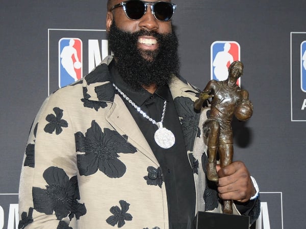 新科年度 MVP 強勢來襲!「大鬍子」James Harden 即將在 7 月登台與粉絲見面!