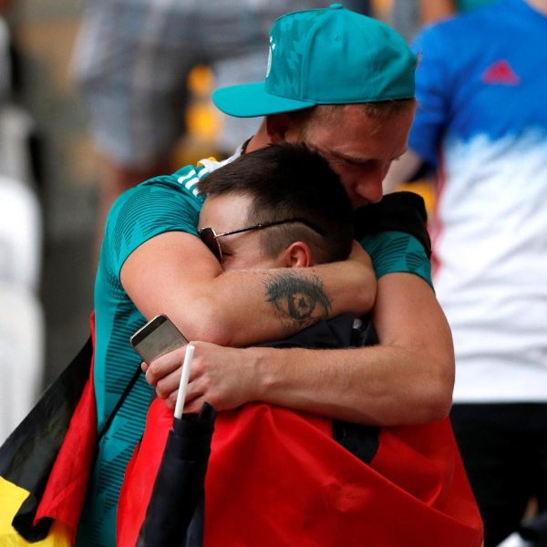 〔2018世足賽〕都哭了！世足賽德國隊淘汰，媒體捕捉現場球迷超哀淒瞬間！