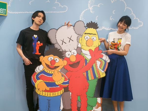 KAWS x UNIQLO UT x Sesame Street 週五正式開賣!林宥嘉、謝欣穎搶先著用示範