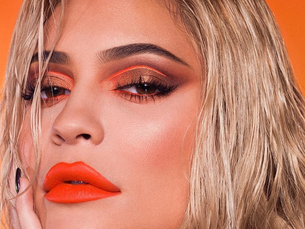 本週五發售!Kylie Jenner 個人推特無預警曝光 Kylie Cosmetic 全新夏日系列照片!