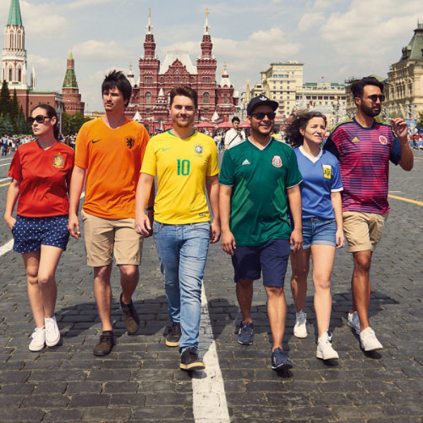 〔2018世足賽〕俄羅斯嚴厲反對 LGBT 族群　因此這 6 位球迷在世足賽決定用這個方式發聲...
