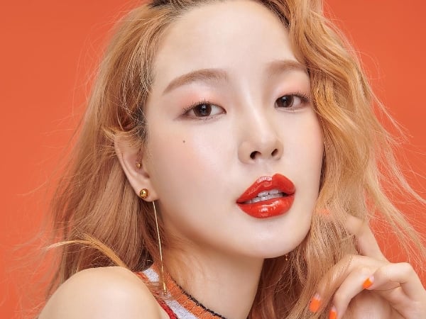 桃花還是不敲門？那就靠史上最靈月老「 ESTEE LAUDER 保送 3 招」，下半年換你閃的嫑嫑！