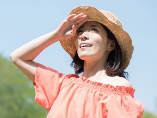 【依舊嫑嫑的綻放】夏季保養｜別讓肌膚跟著放暑假，盛夏依舊綻放自信水玉光