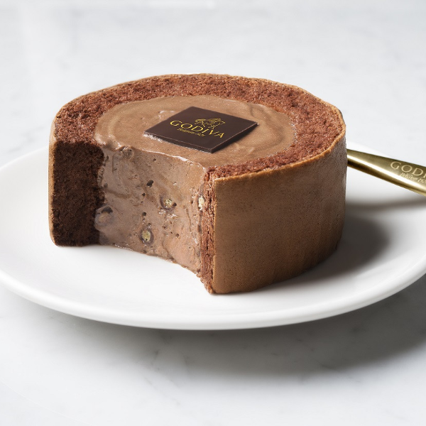 頂級手工甜點！小 7 x GODIVA 推出「黑巧克力慕絲蛋糕」全台限量 25 萬份！