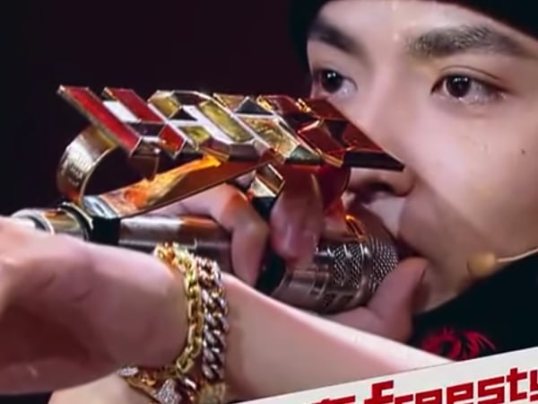 吳亦凡秀 Freestyle「說唱就像取經一樣 一路向西行」帥氣引尖叫
