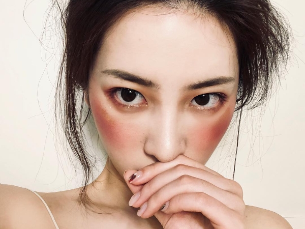 這個美到發慌的「日落腮紅」秋季值得一試！「畫法＋色選」曝光