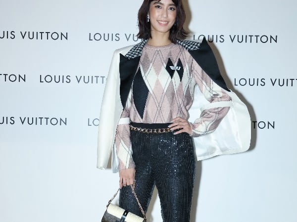 「LV 首間女裝快閃店今日登場」陳庭妮、簡嫚書、Akemi 眾女星現身比美度！莫莉：「整間玻璃屋在貴婦百貨裡超震撼！」