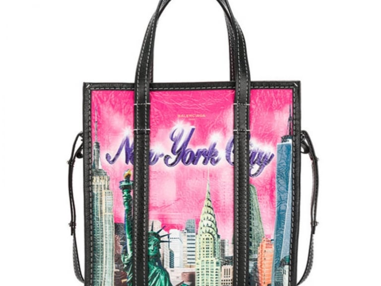 Balenciaga 再度惹爭議！ 紀念品公司 City Merchandise, Inc. 控告抄襲