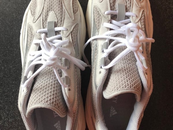 Yeezy 700 V2 有望在年底發售！肯爺大方曝光明年將發售 7 雙球鞋，其中包括一雙全新設計籃球鞋！