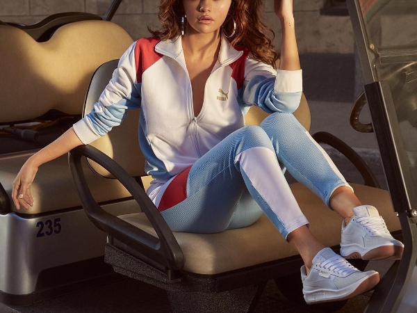 將「加州陽光海灘」穿在腳上！Selena Gomez 親自演繹 PUMA 全新鞋款 California Exotic ！