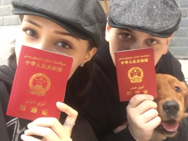 〔嘻哈老砲兒〕她們是艾熱、李佳隆〈星球墜落〉的女主角！《中國新說唱》Rapper 女友特輯，每個都超正...