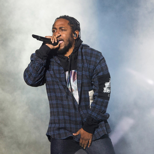 饒舌詩人 Kendrick Lamar 給新人建議就「一個字」　網友：這男人未免太帥了！