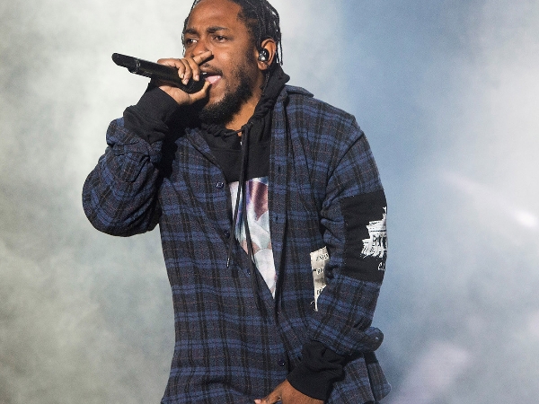 饒舌詩人 Kendrick Lamar 給新人建議就「一個字」　網友：這男人未免太帥了！