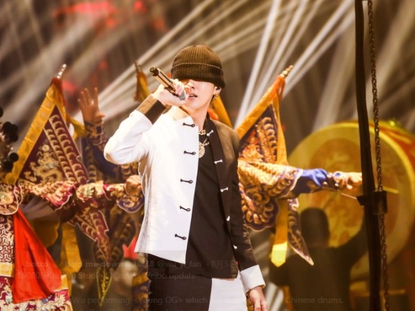 〔嘻哈老砲兒〕京劇、戰鼓樣樣來！吳奕凡公演曲目《Young OG》開大絕排場直逼演唱會規格