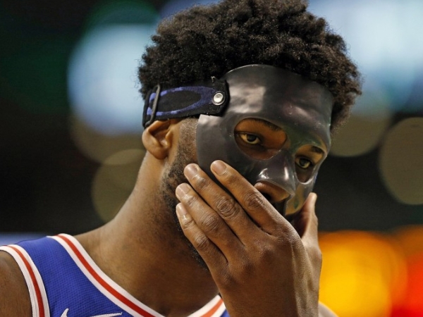 菜鳥魔咒再度發威！費城 76 人新秀還沒開打就受傷報銷　Embiid 表示「這魔咒瘋了吧」