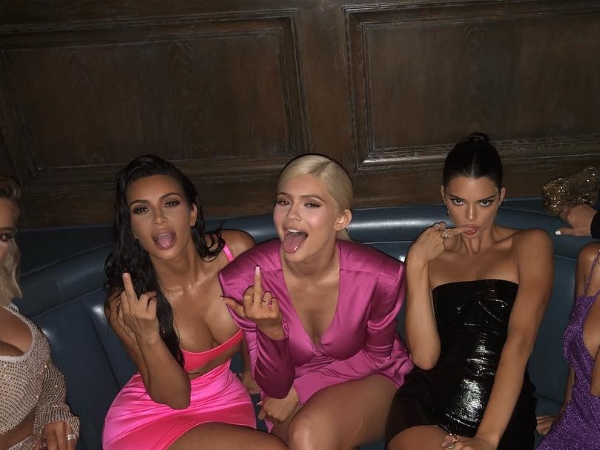 億萬富翁才配得這種待遇？ Kylie Jenner 21 歲生日收到最貴的禮物竟然是這個！