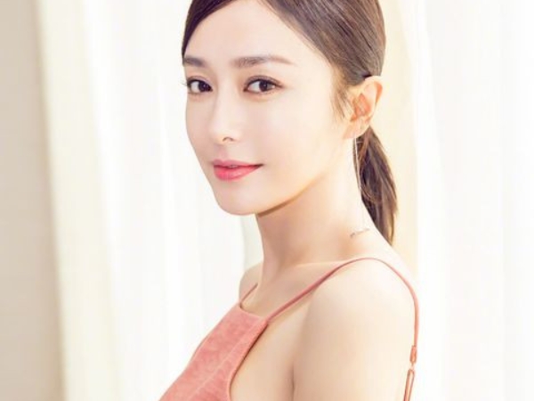 活像 18 歲小姑娘！《延禧攻略》秦嵐皇后「狂瘦 10 公斤秘訣」，你相信她 37 了嗎？